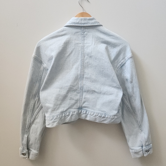 Calvin Klein Cropped Denim Jacket Size Small Light Wash - Picture 7 of 8